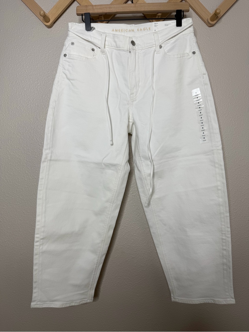 NWT AE American Eagle White Barrel Jeans Sz 4S - Picture 3 of 9